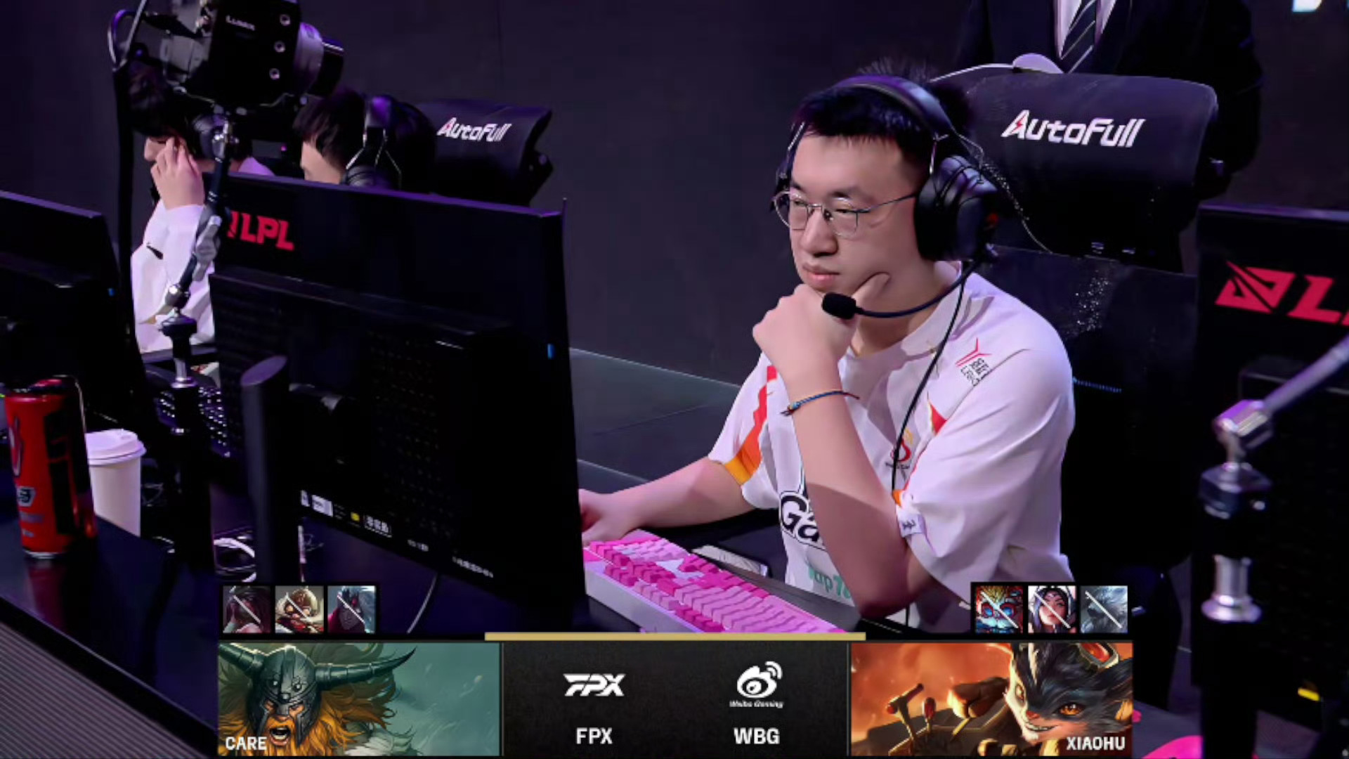 FPX血洗V5,BDD团战一打五激烈交锋入围赛,强势挺进下一轮 FPX血洗V5,BDD团战一打五激烈交锋入围赛,强势挺进下一轮